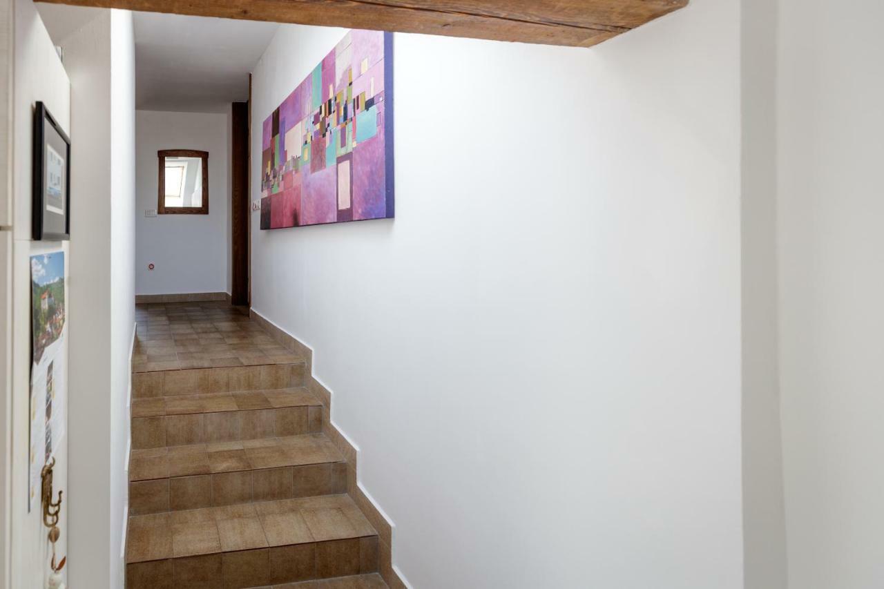 Cosy & Spacious Apt. Benc Zirovnica ภายนอก รูปภาพ