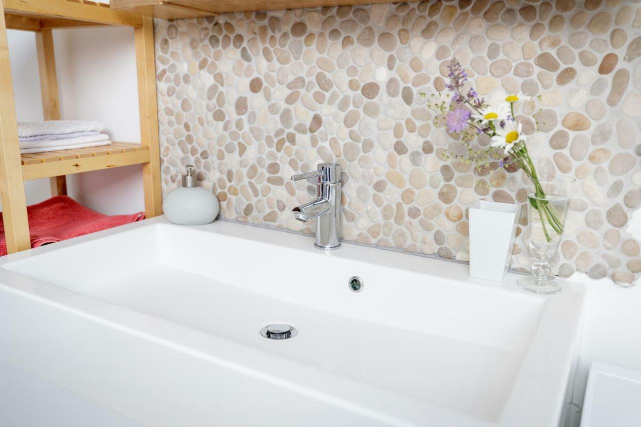 Cosy & Spacious Apt. Benc Zirovnica ภายนอก รูปภาพ